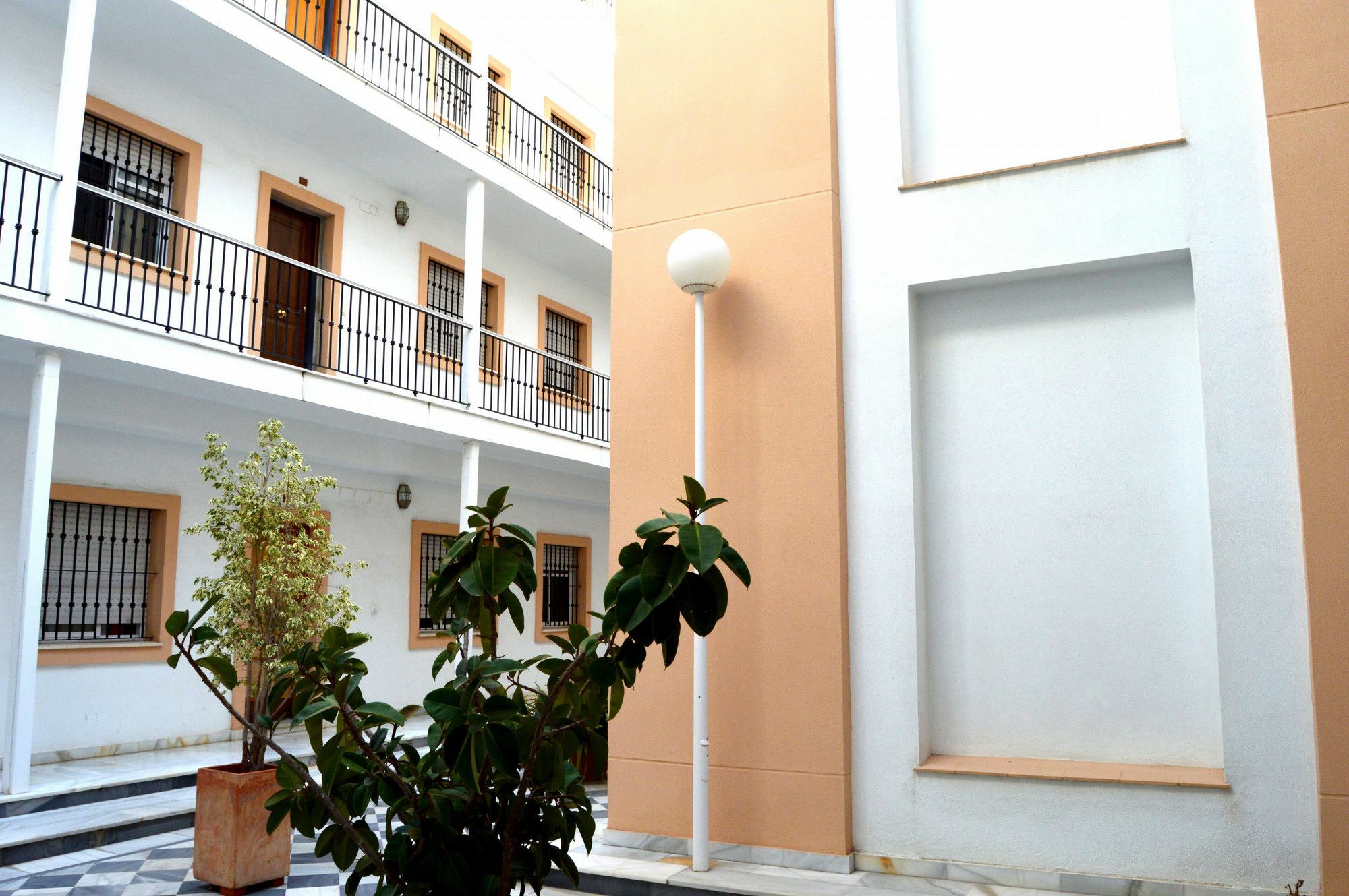 Apartamento El Baluarte Cadiz Exterior photo